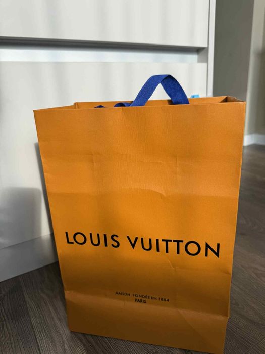 Обувки Louis Vuitton