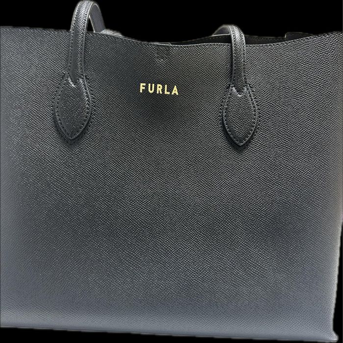 Дамска чанта FURLA от естествена кожа чисто нова