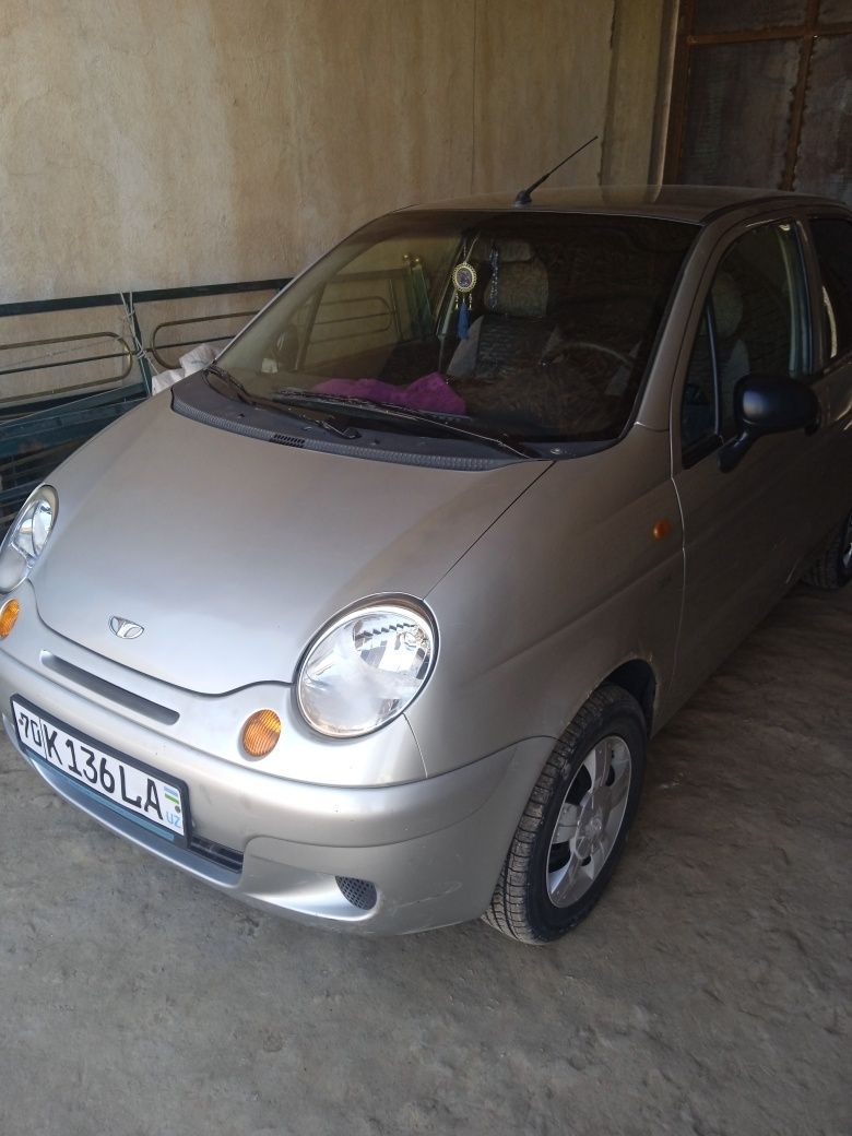 Matiz sotiladi mokriy asfalt