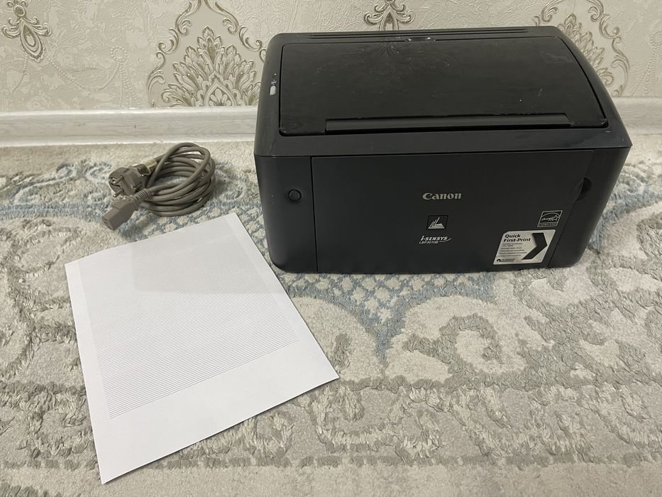 Продам чернобелый принтер Canon LBP3010