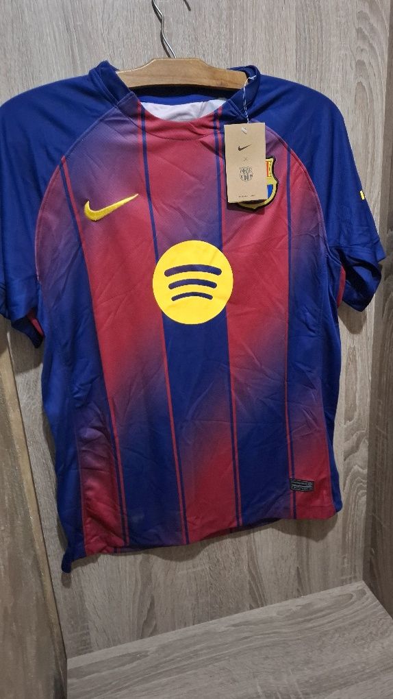Barcelona new season jersey цена 59,99