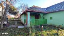 De vanzare Casa 2 camere cu Teren 1323 mp, 2 fronturi - Gradina Viilor