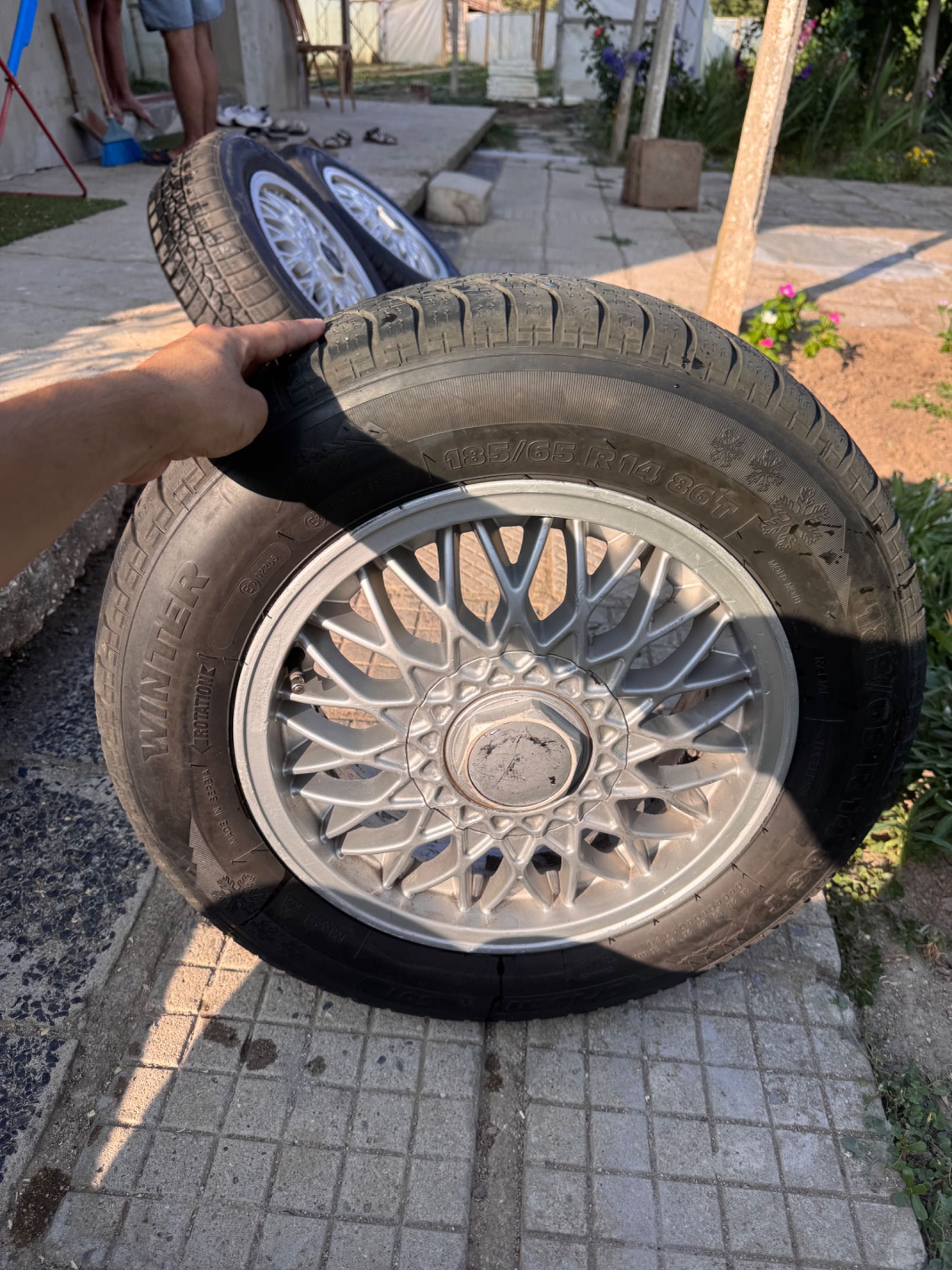 Продават се алуминиеви джанти