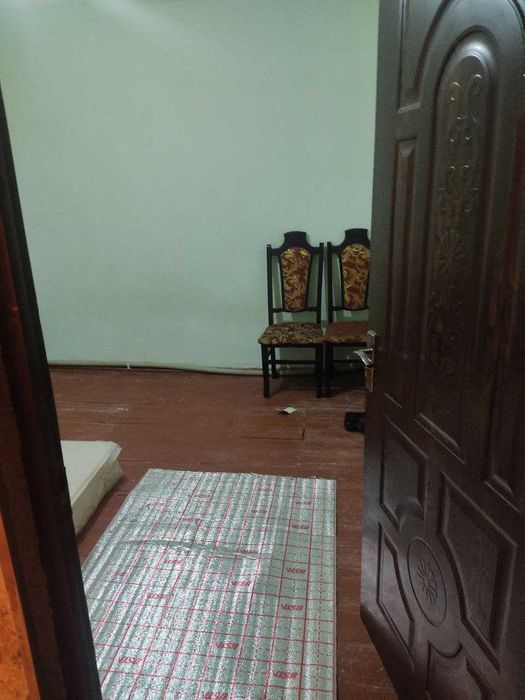 Аренда кв Ийк ота 3хоналик 200долор 1этаж 2этажкалик дом