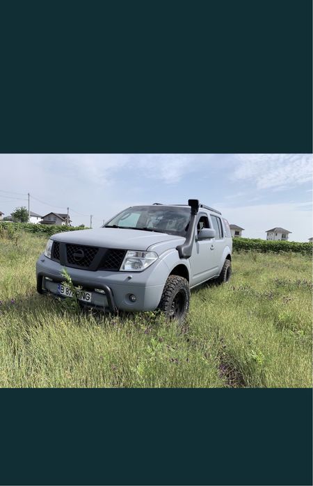 Nissan Pathfinder 4x4 2.5 Diesel Raptor 7 Locuri