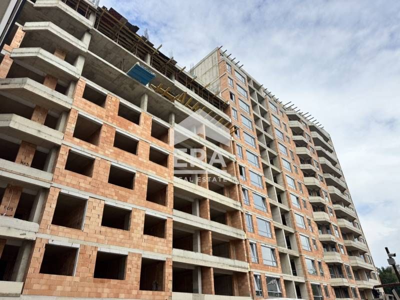Тристаен апартамент пред Акт 15 за продажба в район с отлична локация