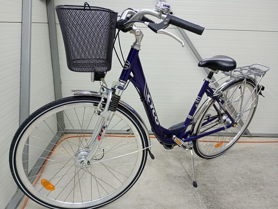 Vând bicicletă damă CYCO,cu 7 vit Nexus,frână picior,albastru !