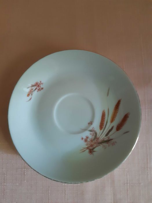 Български Порцелан 80те: Кана и Чинии