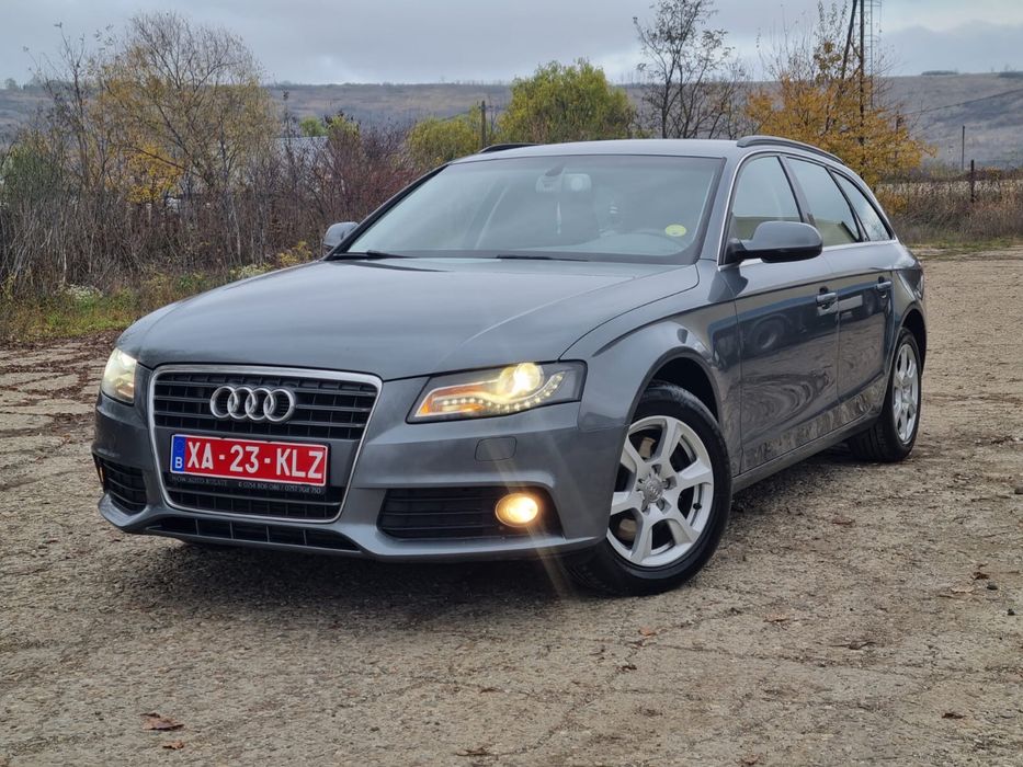 Audi A4 B8 // 2012 2.0 Diesel EURO 5 // LED Xenon Piele alba