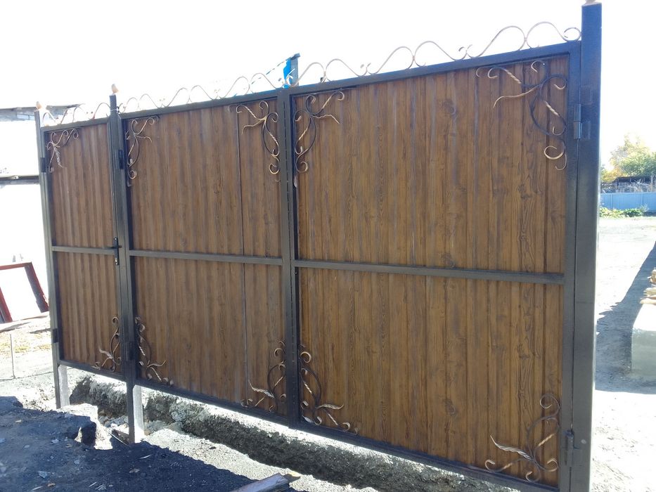 Продам ворота с калиткой