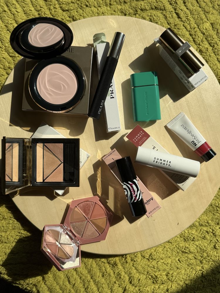 Луксозна козметика Armani, YSL, Prada, Hermes и др.
