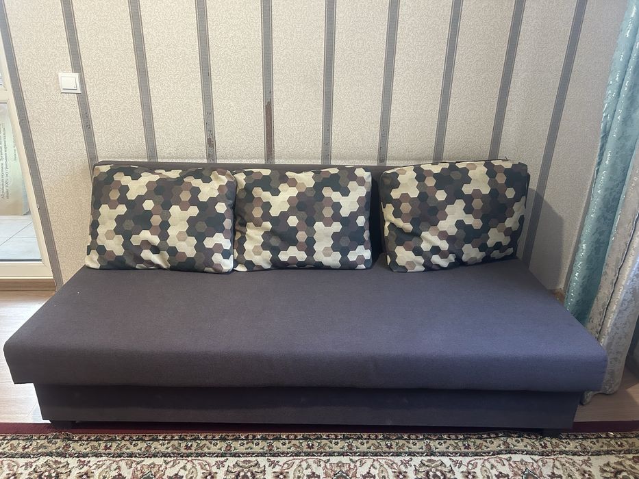 Продам диван б/у