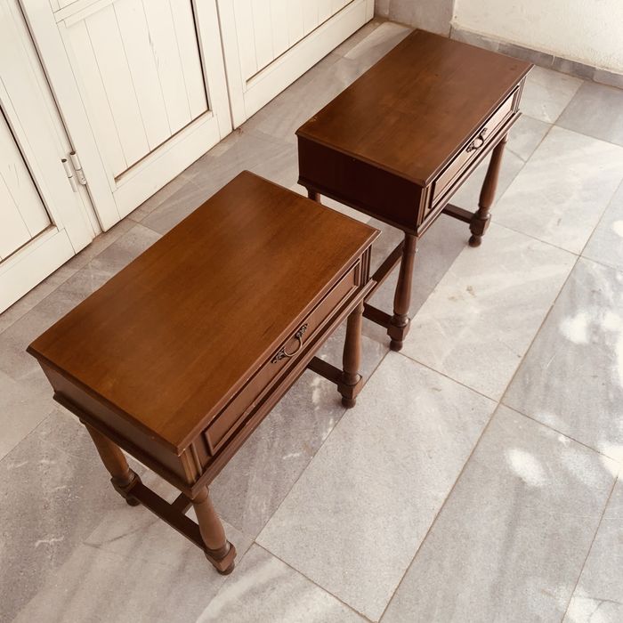 Италиански нощни шкафчета от 70-те/80-те