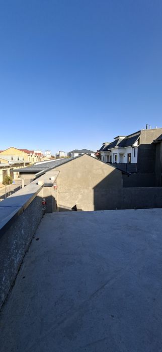 Uy sotiladi karopka  Holatta