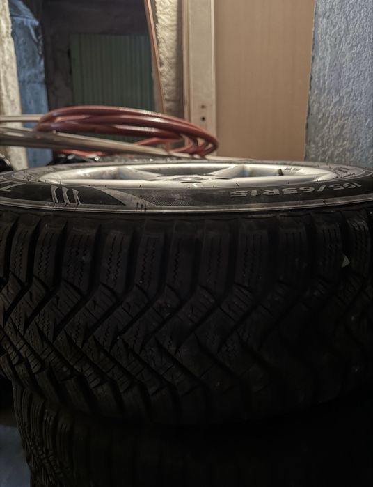 Гуми с джанти размер 15