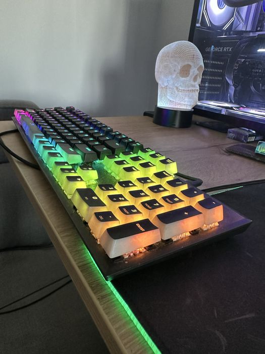 Tastatura gaming mecanica HyperX Alloy Origins RGB