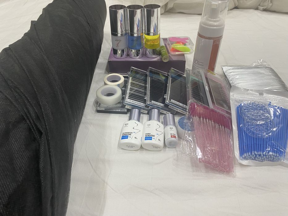 Продам набор для наращивания и ламинирования ресниц