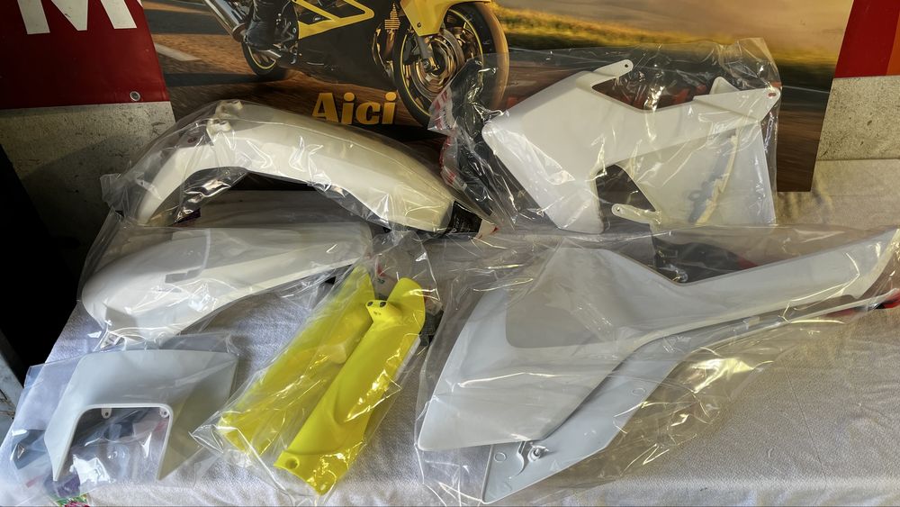 Kit carene husqvarna Te/Fe 17-19