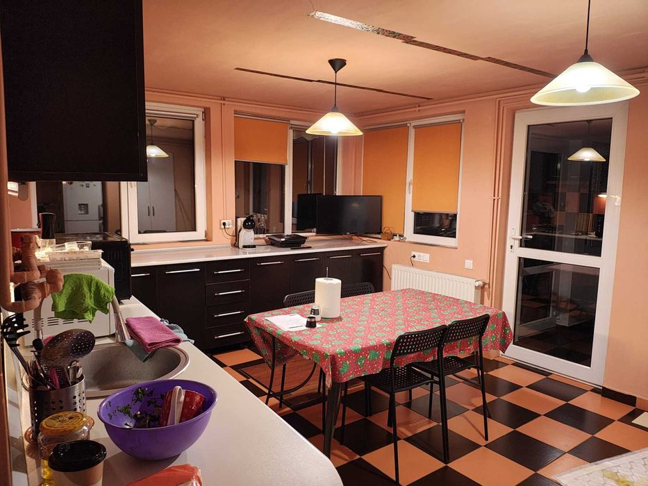 Proprietar vand casa individuala la curte - 5 camere Jilava