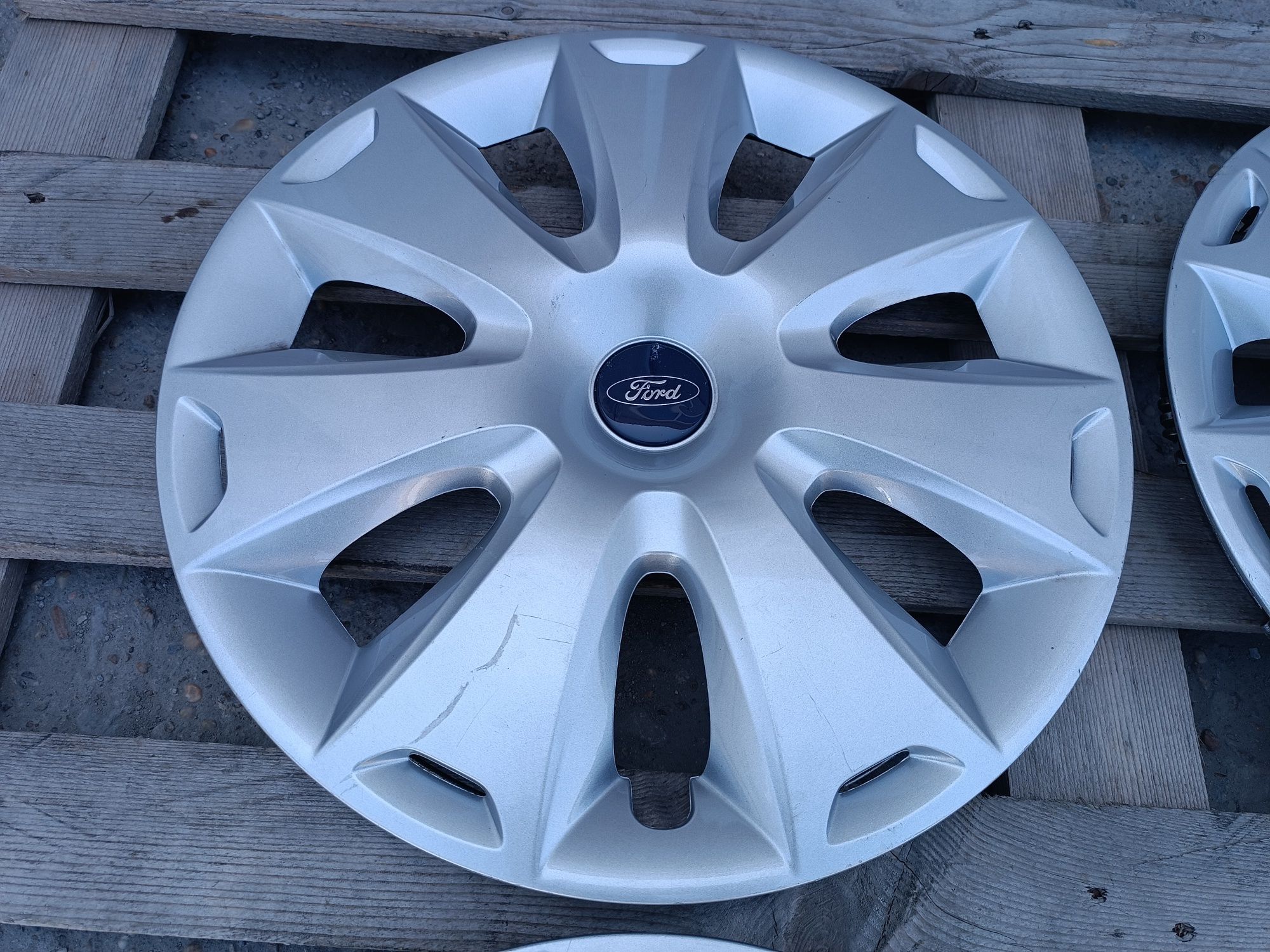 Оригинални тасове Ford 16 цола