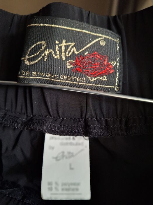 Бял бутиков панталон на скъпа марка