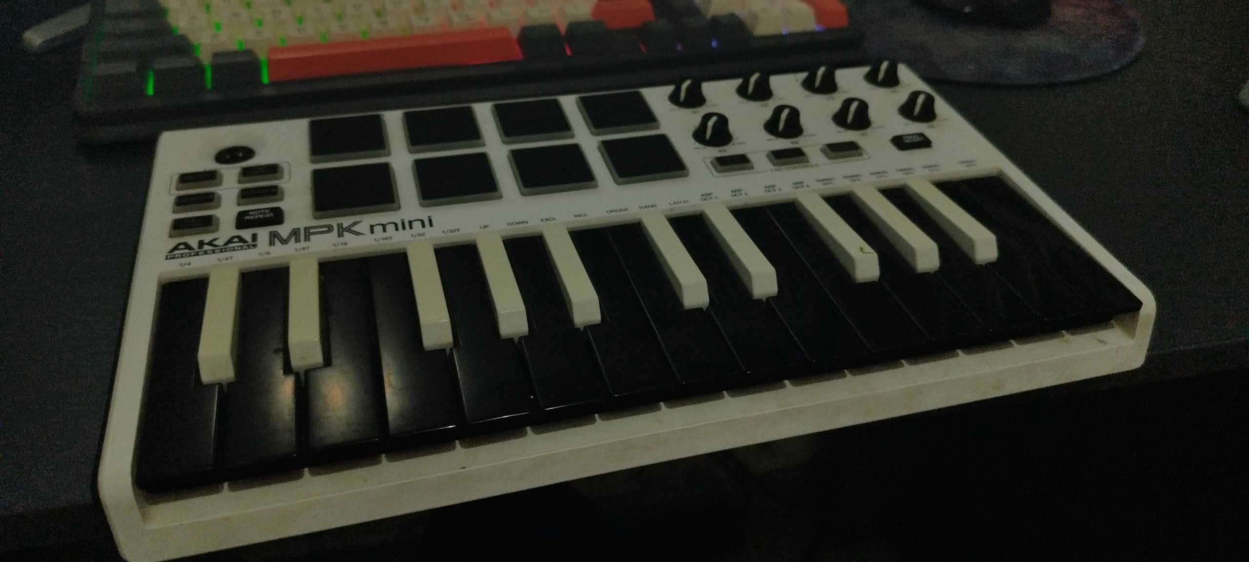 Akai MPK Mini MKll