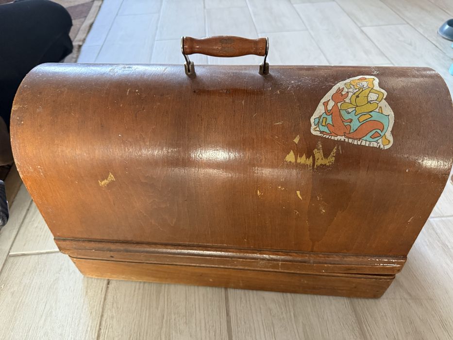 Швейная машинка ретро