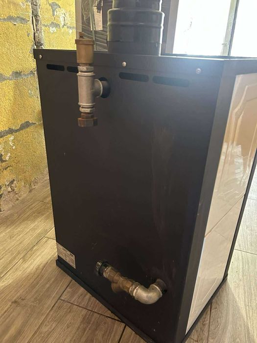 Продава се камина на твърдо гориво