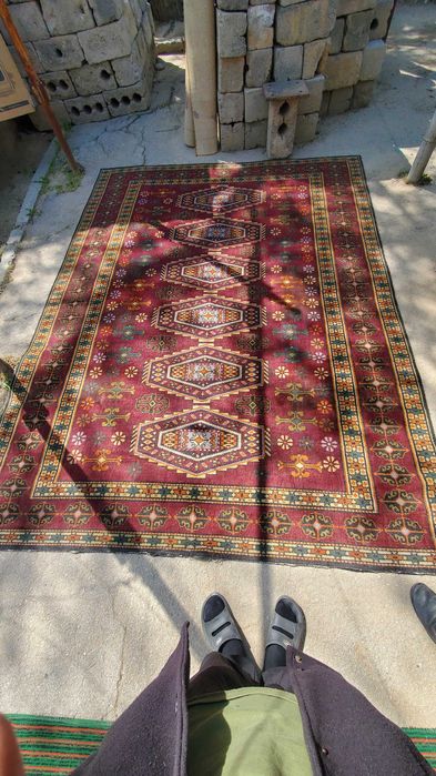 Продаётся ковёр ГИЛАМ 2 на 3 М