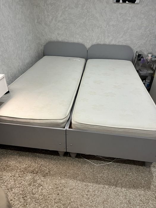 Продам две кравати