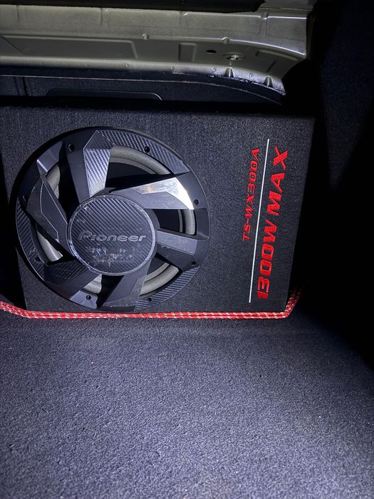 Vând Swboofer Pioneer 1300W