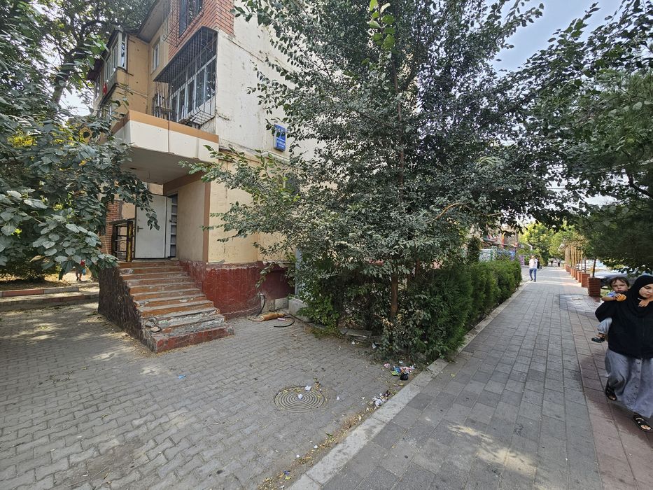 Продаётся нежилое помещение под офис. Улица Феруза