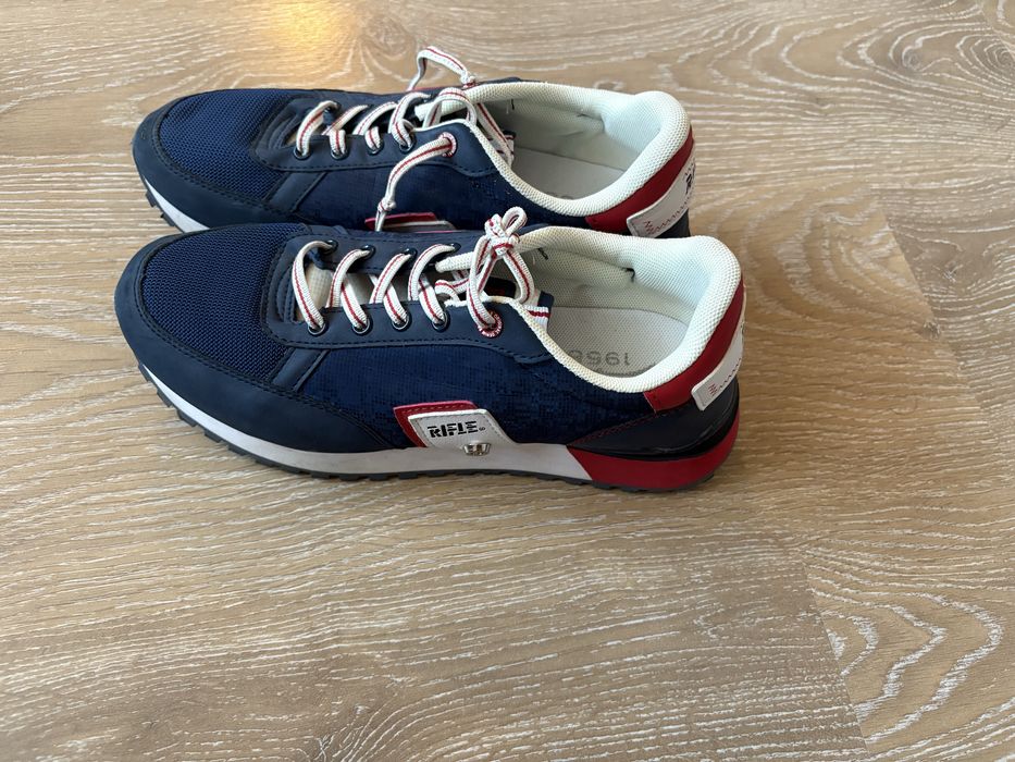 Маратонки Rifle, размер  38