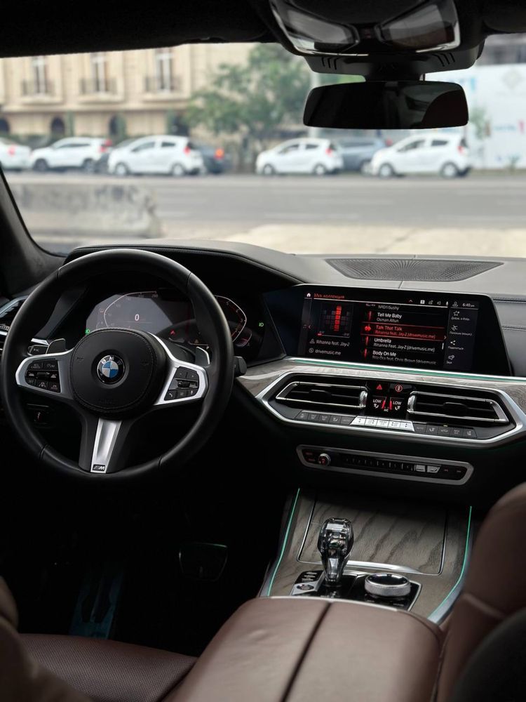 BMWX7 xDrive 40i 2020