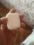 Apple Airpods 2 , отсутсвует коробка, есть царапинка