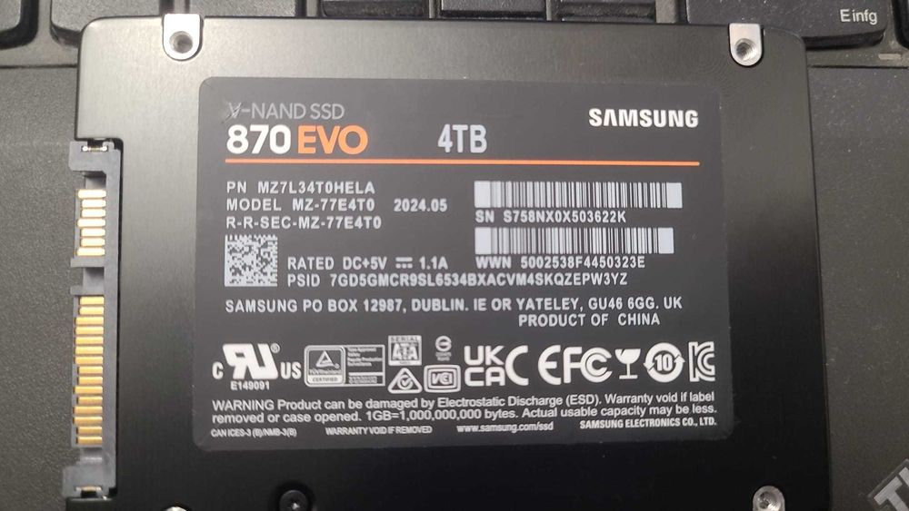 Solid State Drive (SSD) Samsung 870 EVO, de 4TB, 2.5", SATA III -nou