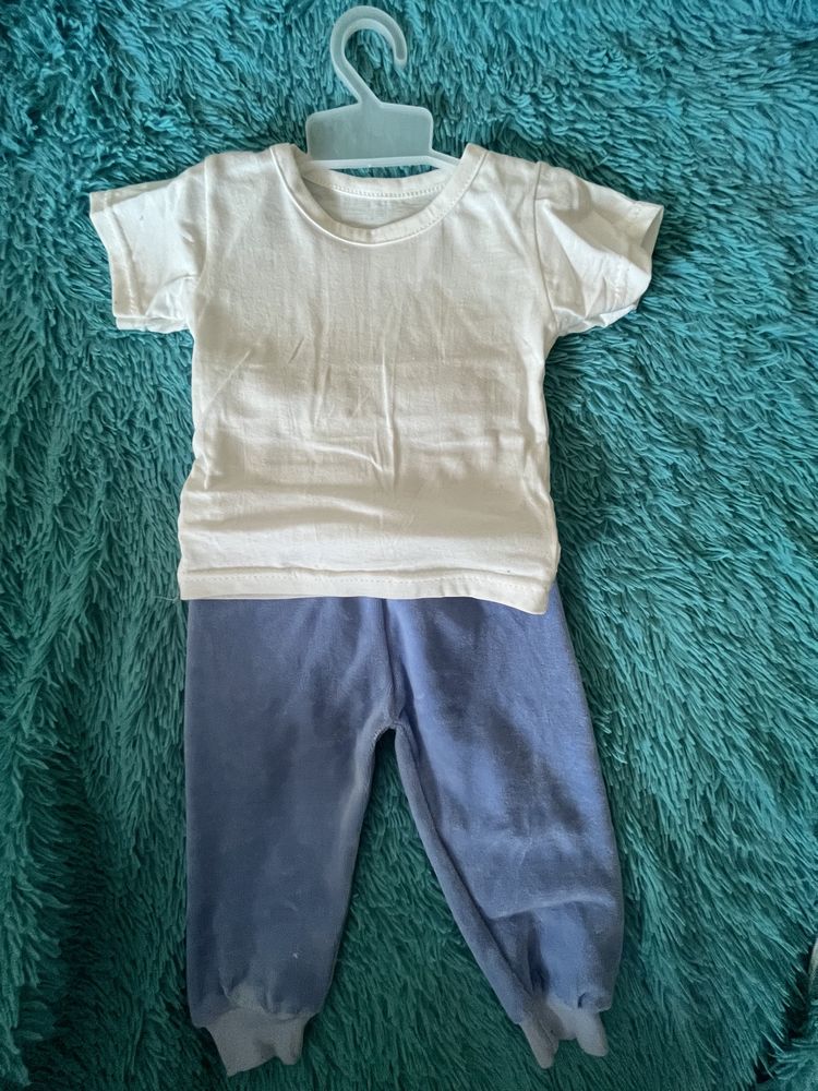 Детская одежда для малыша