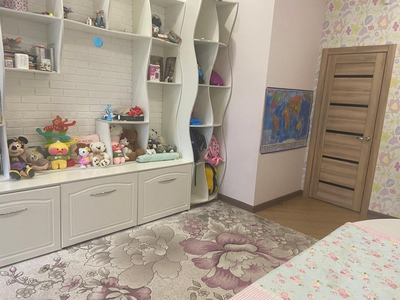 3-комн. (155 м²), Центр - Облсуд, 4 этаж