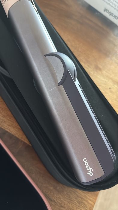 Dyson airstrait jasper plum