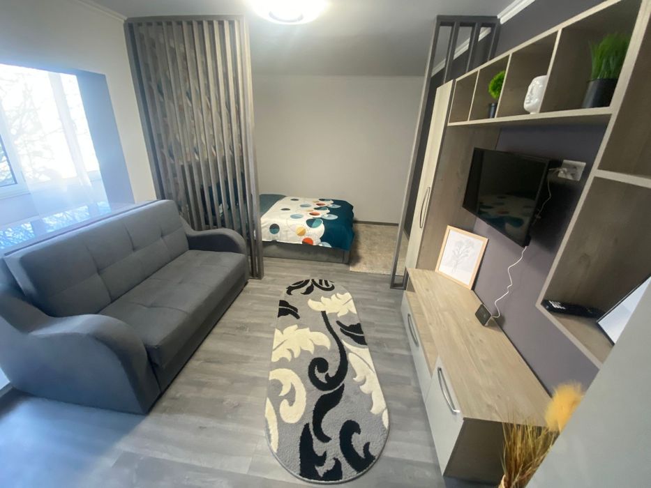 POZE REALE ...Închiriez Garsoniera hotelier zonă centrala Arena Mall