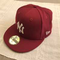 Sapca NY New York Yankees - model purtat de Kanye West, Drake, Lamar