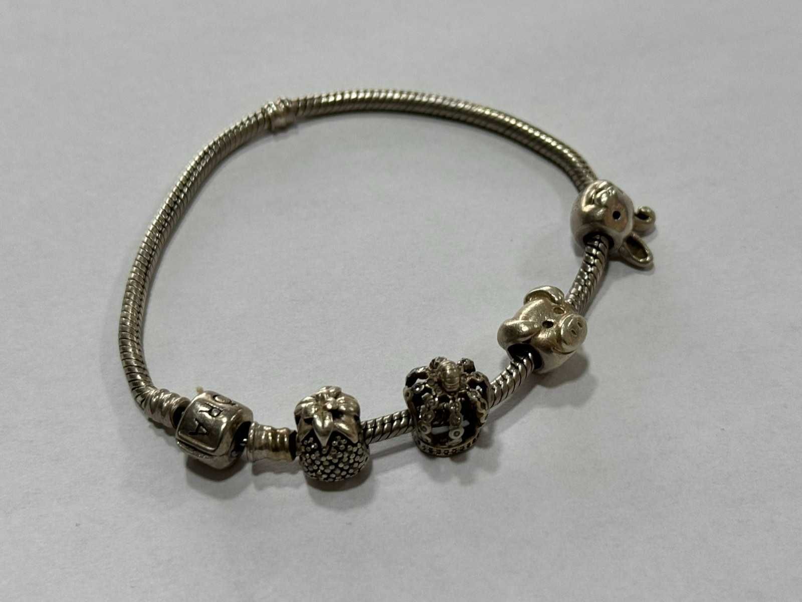 Дамска Гривна Pandora с 4 талисмана