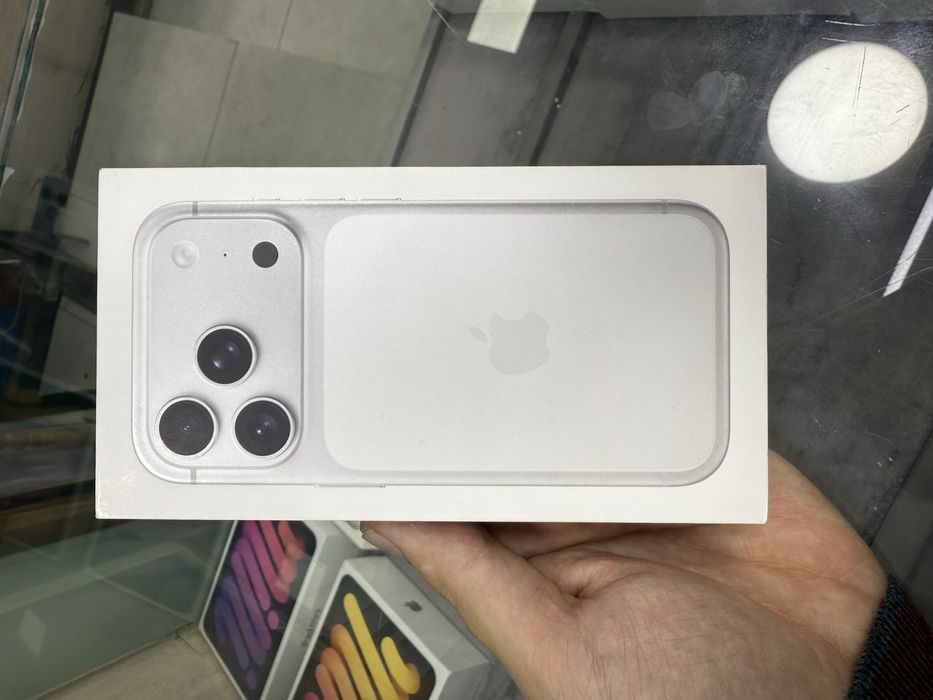 Iphone 17 pro 256gb silver