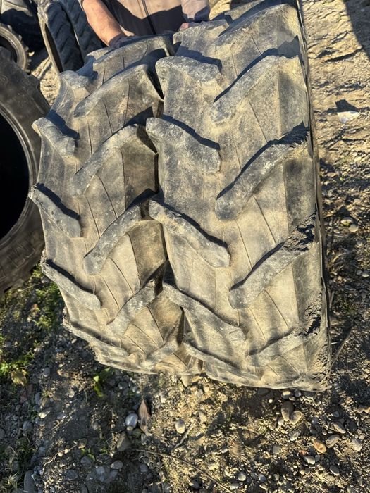 12,4r24 pirelli tractor