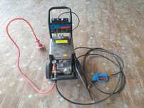 Karcher   220 ga ishlaydi