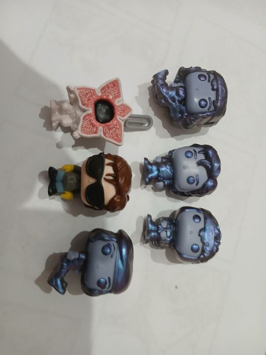 Очень странные дела фигурки