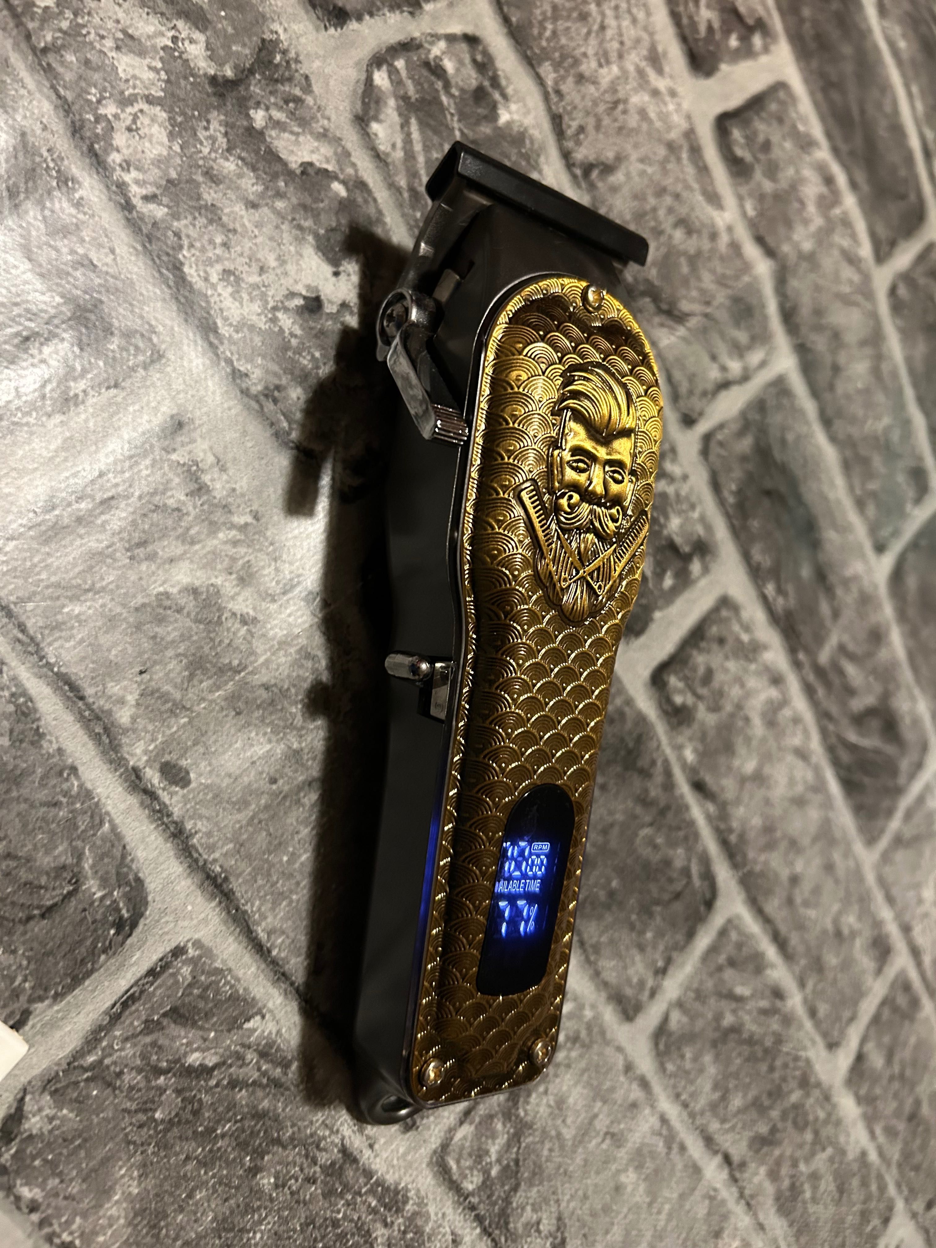 Машинка за подстригване ,,clipper”