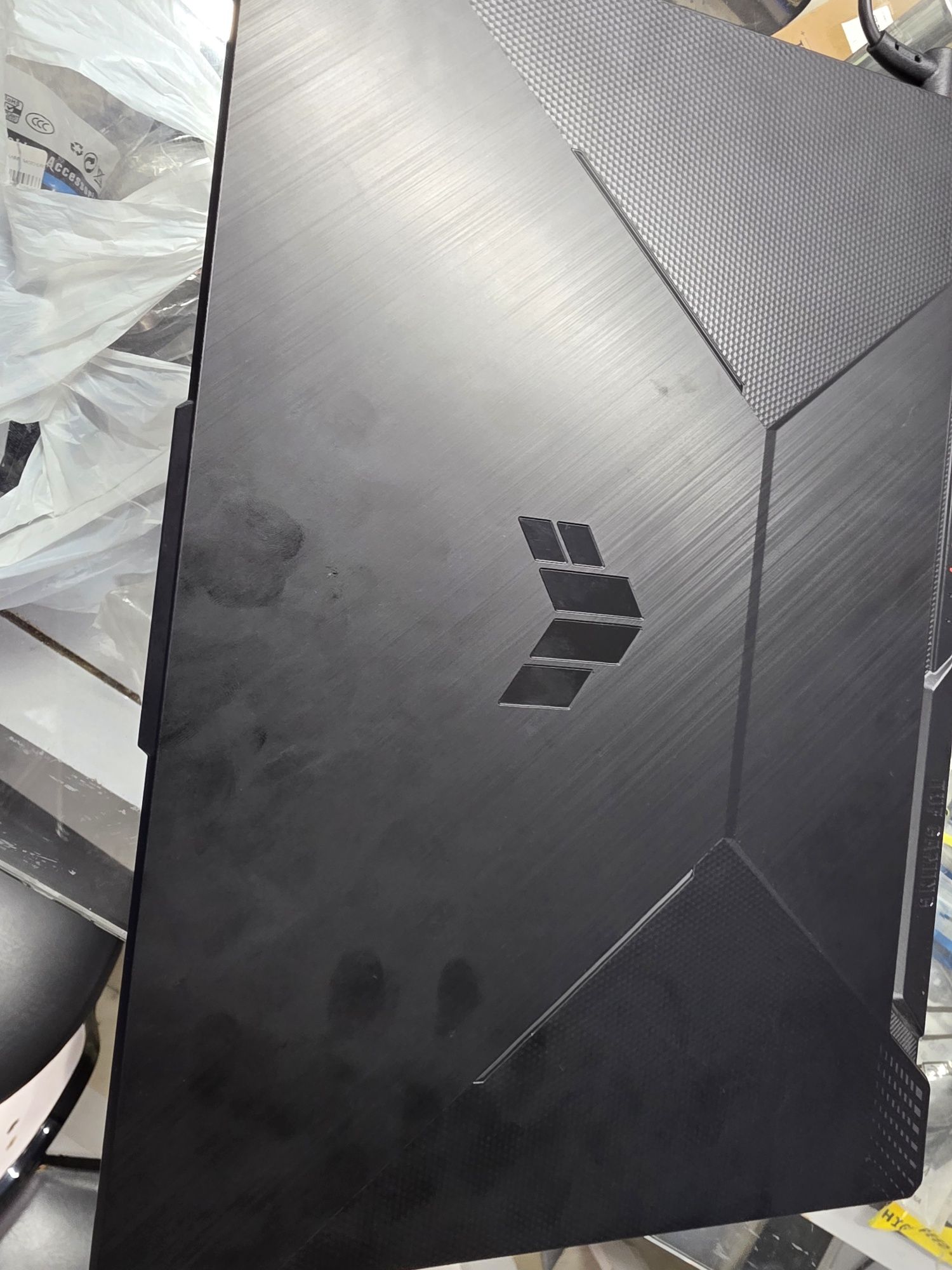 Продается игровой ноутбук Asus tuf gaming