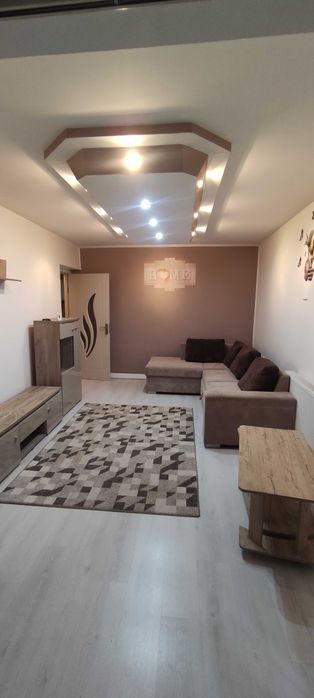 Apartament 3 camere de închiriat