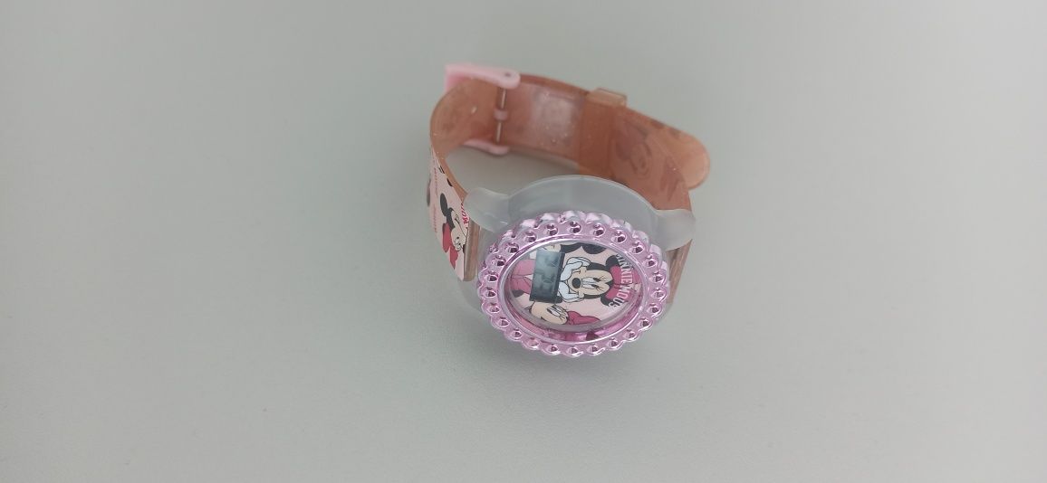 Ceas copii Minnie Mouse NOU, nefolosit